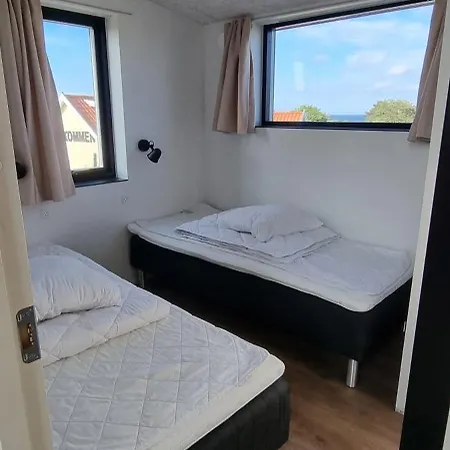 Sandkaas Family & 3*